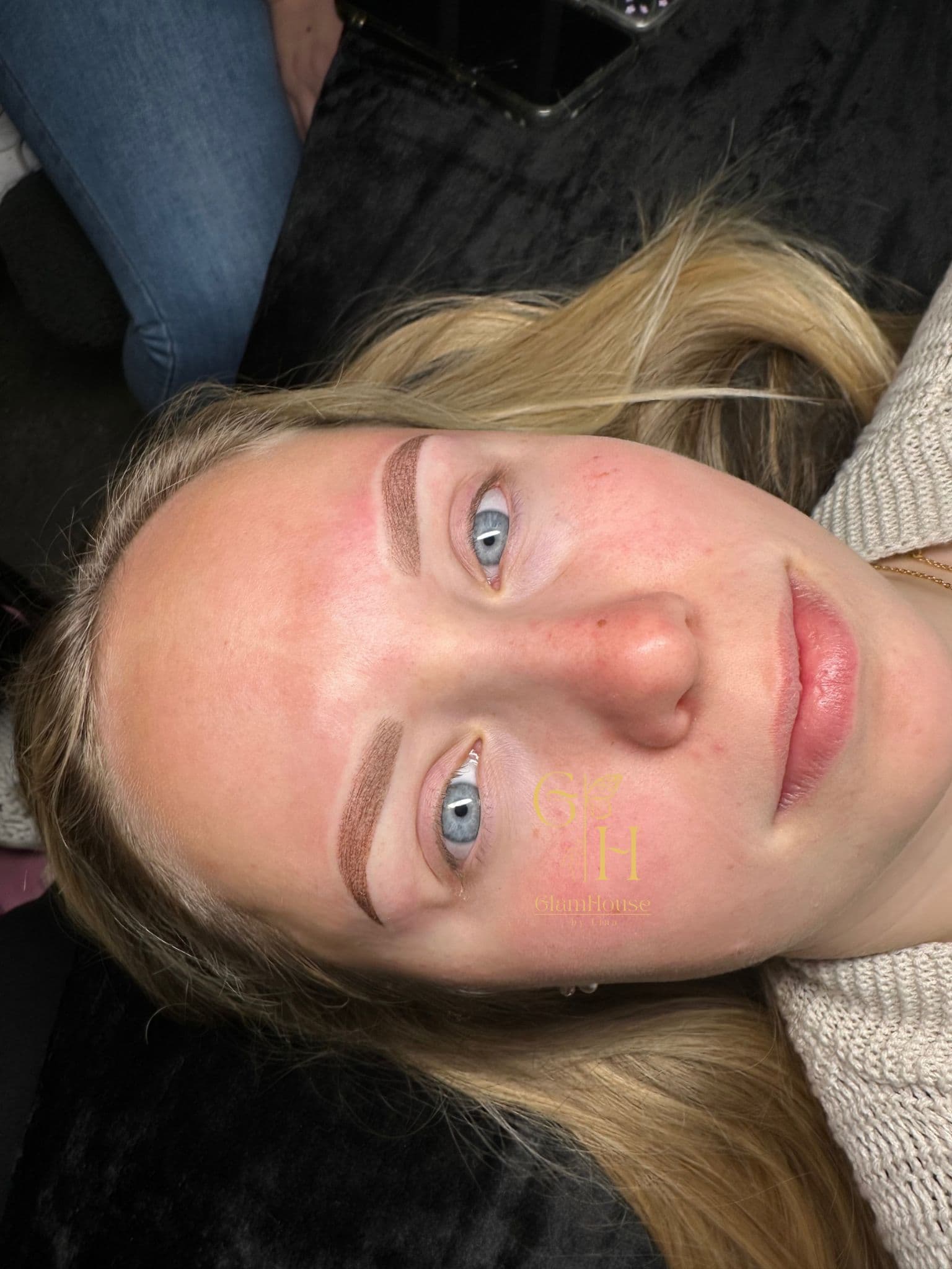 Augenbrauen PMU Ergebnis